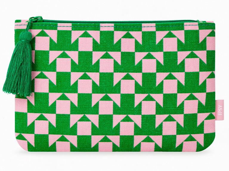 Resized Media/07 AugustBag GB Resize