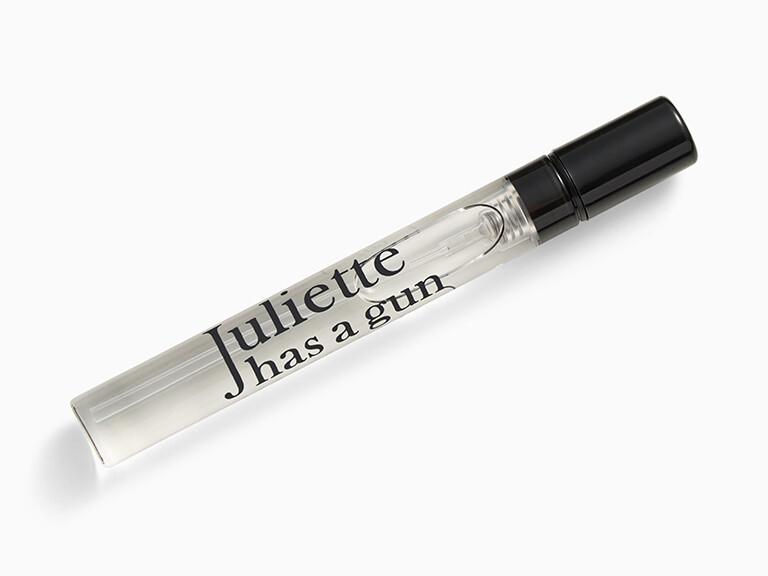 Resized Media/1JuliettehasagunPerfume