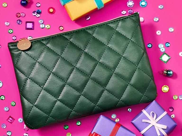 Resized Media/Holiday MYSTERYBAG3