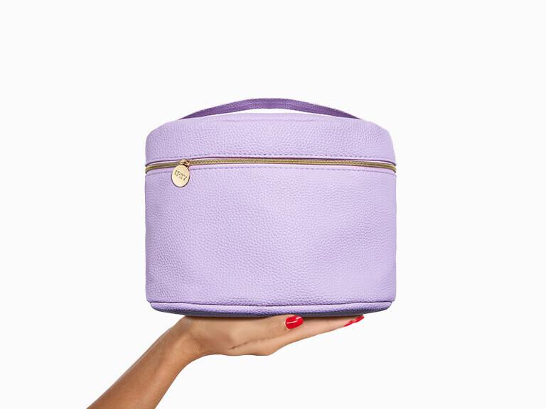 Resized Media/In Hand MayIconBoxBag 1
