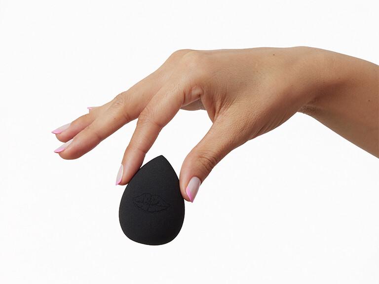 Resized Media/MIABYMASSIELBlendingSponge