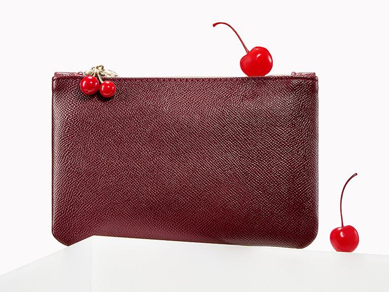 Resized Media/010525 0226 MysteryBag Full Slide8 4x3 5580 3