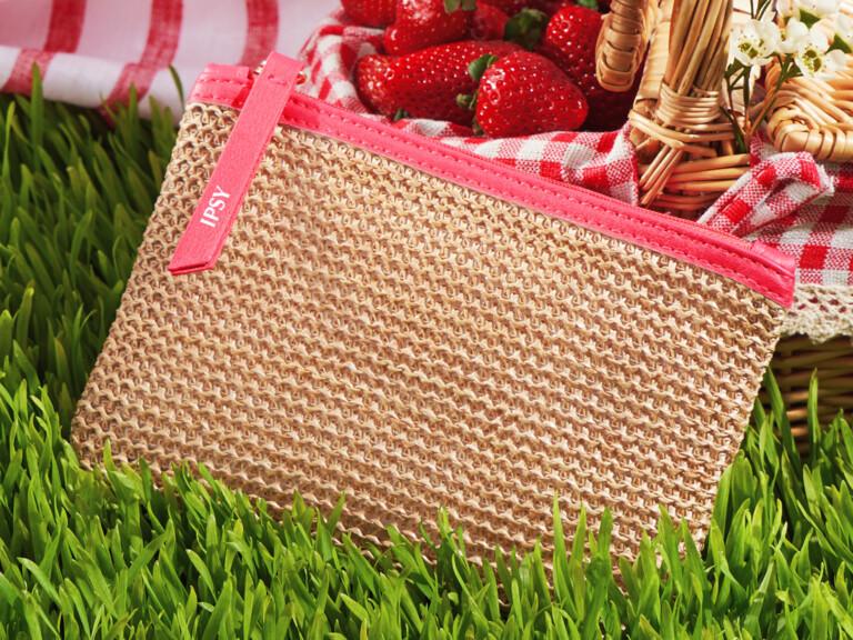 Resized Media/020625 0325 LEMysteryBag Duo Slide15 3x2 4184 57 1