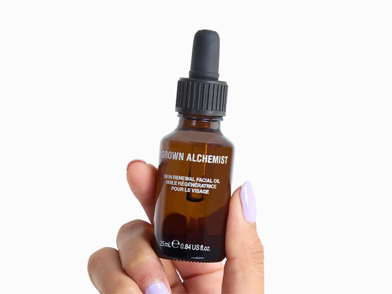 Resized Media/0225 BOXY AO InHand GROWNALCHEMISTSkinRenewalFacialOil 0928