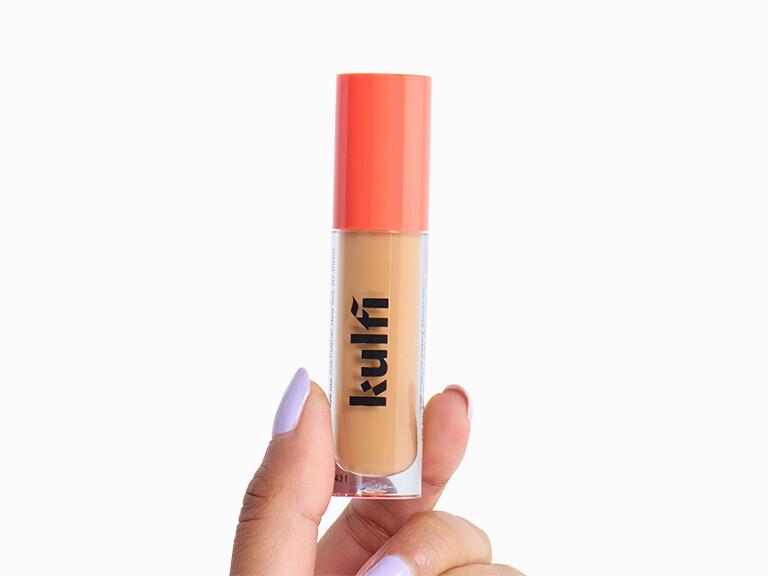 Resized Media/0225 BOXY Picks InHand KULFICreaseProofConcealerKhoyaKisses 0844