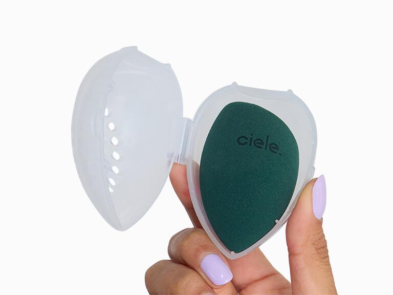 Resized Media/0225 GB Choice InHand CIELEBeautySponge 1034