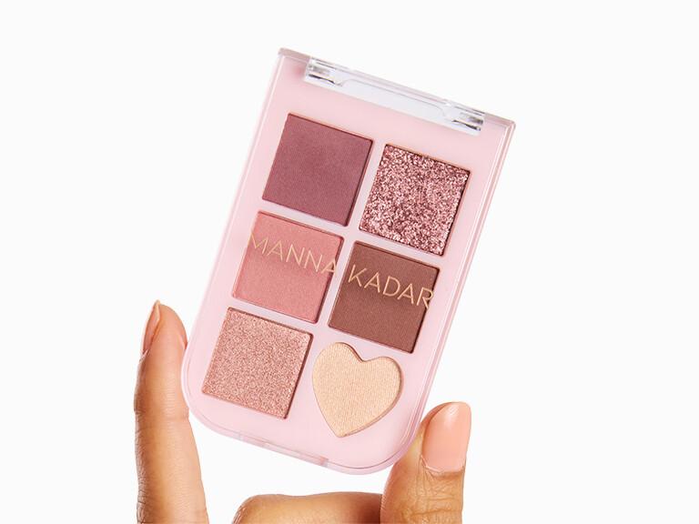 Resized Media/0326 OG Choice MANNAKADARPinkMirageEyeshadowCompact 3076