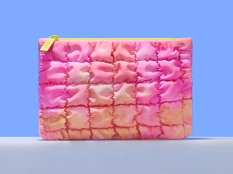 Resized Media/0425 MysteryBags SLIDE30 3x2 2261 PINK