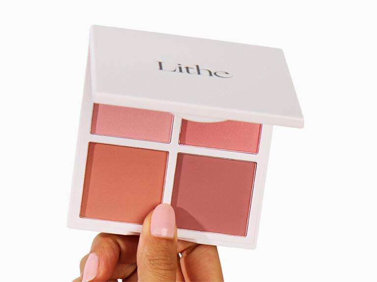 Resized Media/0426 EXTRA Choice InHand LitheBeautySunsetFacePalette 4580