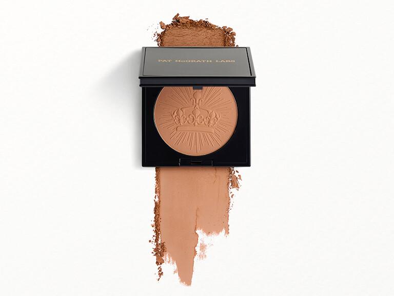 Resized Media/052124 PATMCGRATHLABSDivineBronzer InBronzeNirvana Swatch Slide90 4x3 8882