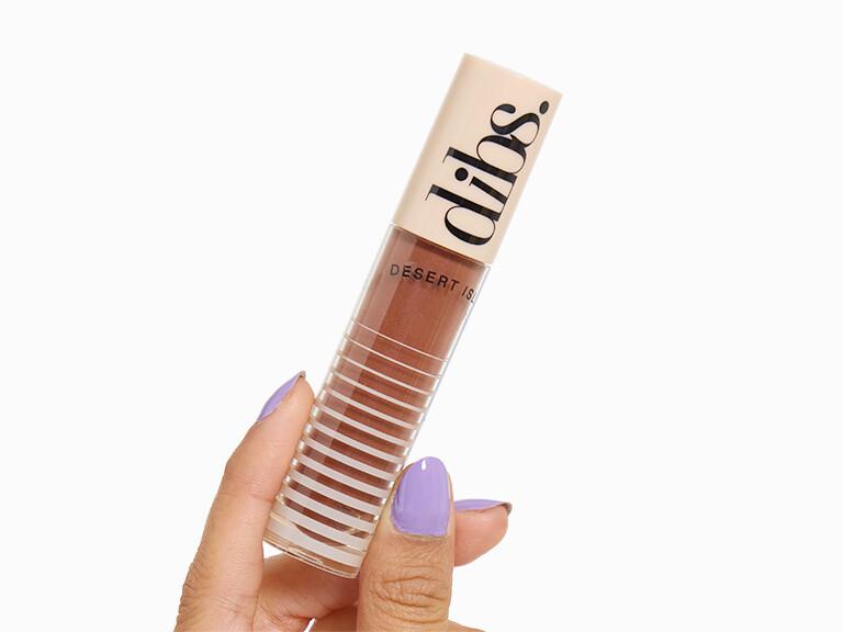 Resized Media/0525 BOXY Choice InHand DIBSBEAUTYGoToGlossyBalm1987 6454