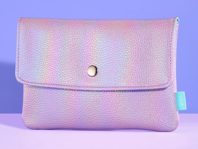 Resized Media/061125 0725 LEMysteryBag Duo Slide15 5x4 19826 3