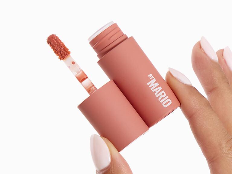 MoistureGlow™ Plumping Lip Color