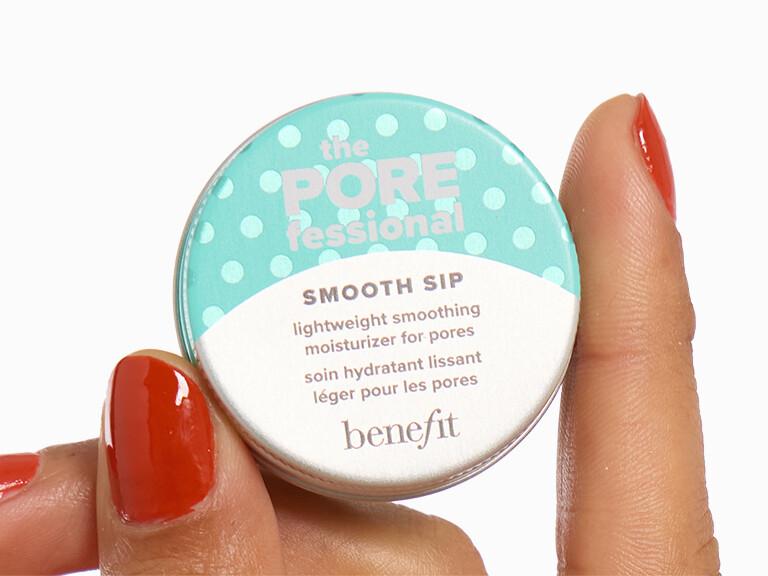 Resized Media/0825 GB Choice InHand BENEFITCOSMETICSPOREfessionalSmoothSipMoisturizer 381 1