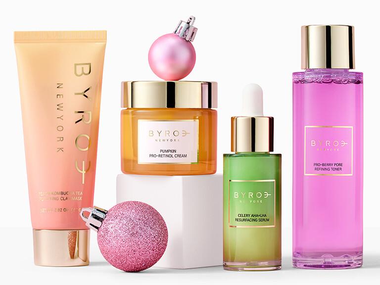 Resized Media/092925 Holiday25 Box2 Slide60 4x3 40965 ALT