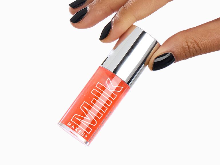 Resized Media/1025 BOXY Choice InHand SLIDE24 MILKMAKEUPKUSHSheerHydratingLipOil OrangeCrush 6401 MAIN