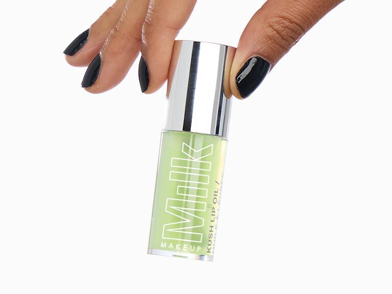 Resized Media/1025 BOXY Choice InHand SLIDE24 MILKMAKEUPKushLipOil GreenDragon 6390
