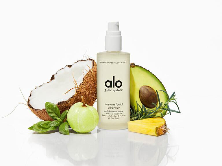 Resized Media/1042801 ALO ENZYME FACIAL CLEANSER FULL BOTANICAL SHOT