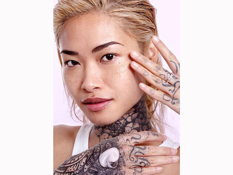 Resized Media/1045597 SKIN PROUD SORBETSKIN SAMPLE MODEL