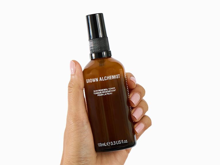 Resized Media/1125 EXTRA AO InHand GROWNALCHEMISTSkinRenewalTonerMist 1804