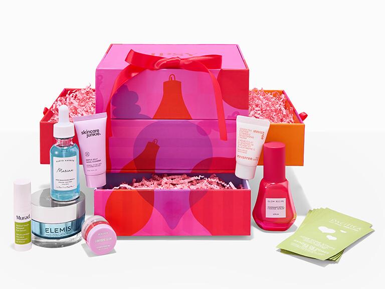 Resized Media/1125 HolidayBox2 1339 1