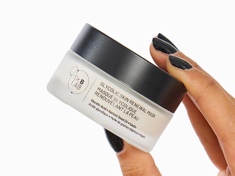 Resized Media/1125 InHands IPSYUltimate DR BRANDTSKINCAREGlycolicSkinRenewalMask 4729