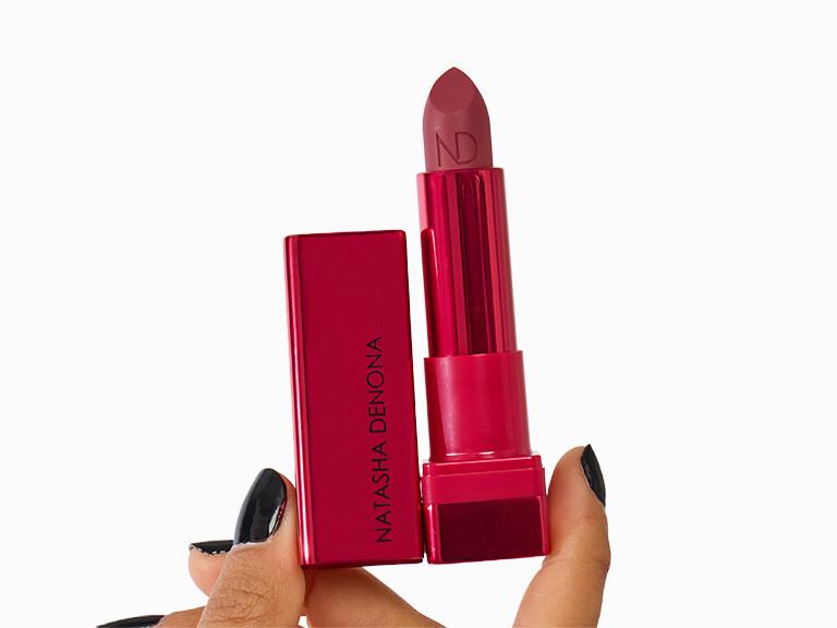 Resized Media/1125 InHands IPSYUltimate NATASHADENONABerryPoplipstick 4542
