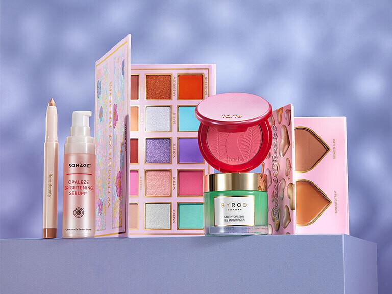 Resized Media/121824 0225 MERCHSTORY HERO Slide12 768x576