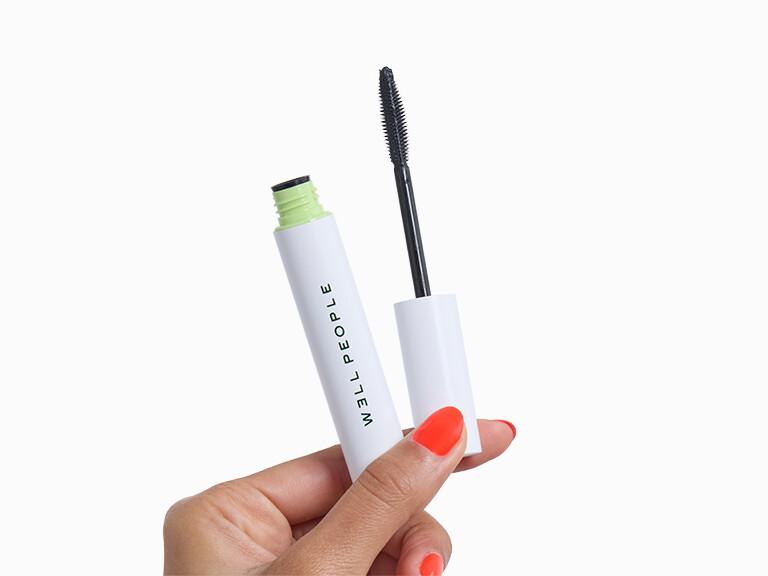 Resized Media/1224 BOXY Picks InHand W3LLPEOPLEExpressionistProMascaraBlack 1493