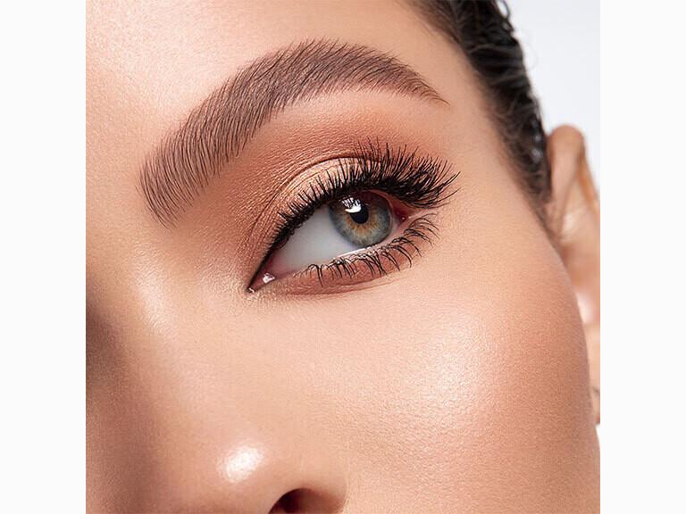 Resized Media/689304192033 Mini Lash Brag Model 1500x1500