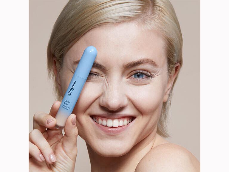 Resized Media/ALLEYOOP GAME FACE SECOND SKIN CONCEALER SUPERSTAR FULL Lifestyle
