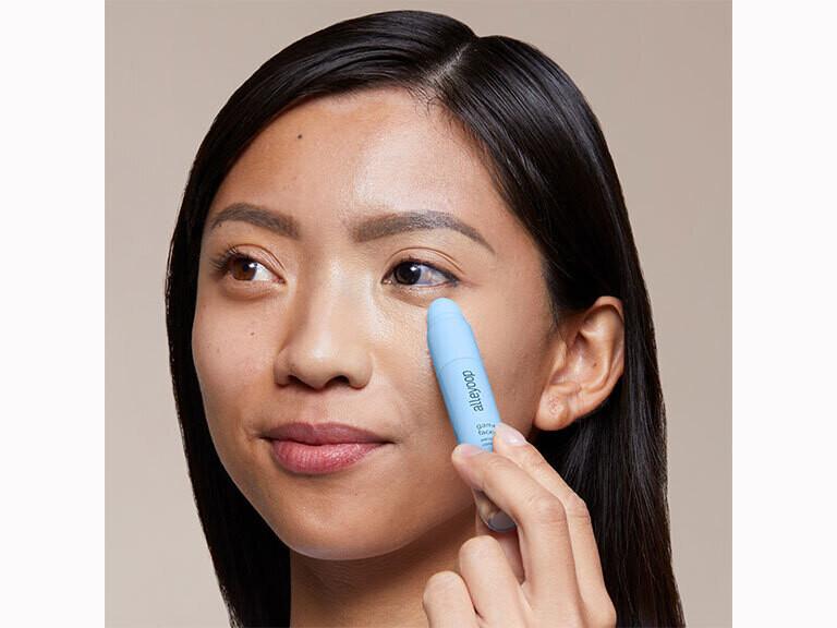 Resized Media/ALLEYOOP GAME FACE SECOND SKIN CONCEALER WINNER FULL Lifestyle