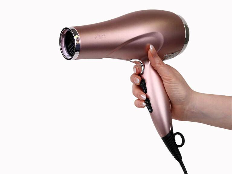Resized Media/ARIAHTL1064278 ARIA BEAUTY Rose Gold Full Size Ionic Blowdryer