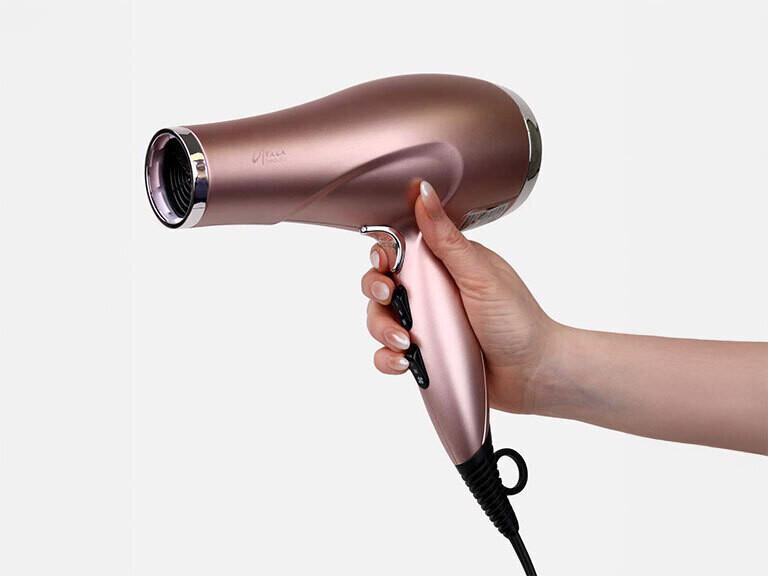 Resized Media/ARIAHTL1064278 ARIA BEAUTY Rose Gold Full Size Ionic Blowdryer 4