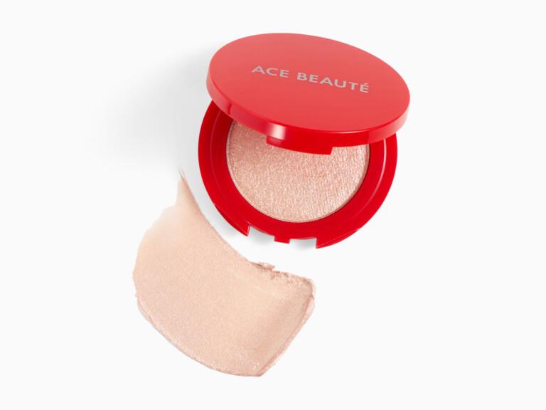 Resized Media/AceBeauteHighlighterinGiltMoment Swatch