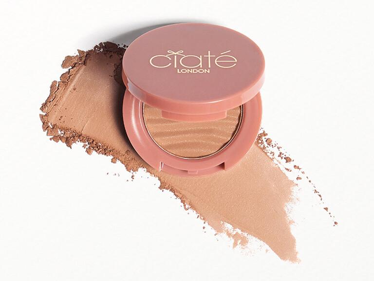 Resized Media/CIATELONDONBrazilianGlowBronzingPowderSWATCHinShadeArubaIsland