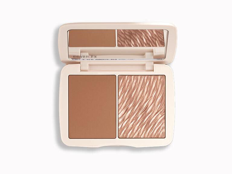 Resized Media/COVFCHK1066245 Cover FX Monochromatic Cheek Duo Bronzer Sunkissed Bronze Soldier Full 1