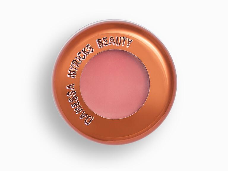 Resized Media/DANESSAMYRICKSBEAUTYYummySkinblurringPowderFlushedDeluxeMini PDP 4416