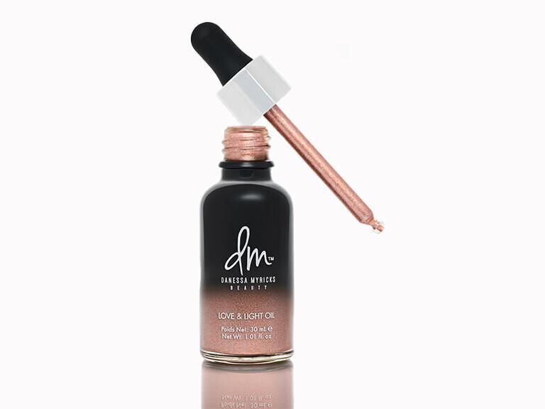 Resized Media/DANETRT1063388 DANESSAMYRICKS LOVEANDLIGHTOIL FLICKER 4