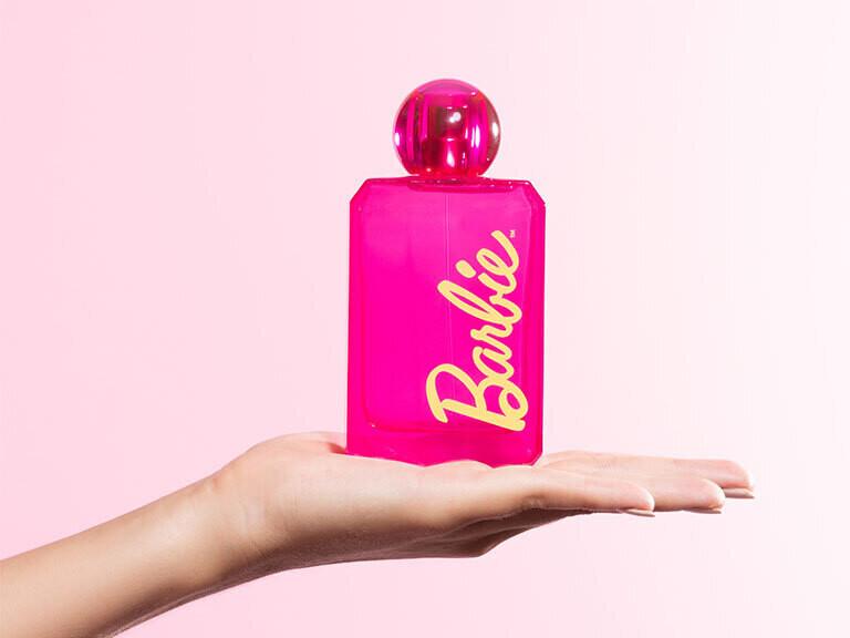 Resized Media/DEFIFRA1071572 Copy Of 06 28 23 Define Me Barbie Model 0055 HR