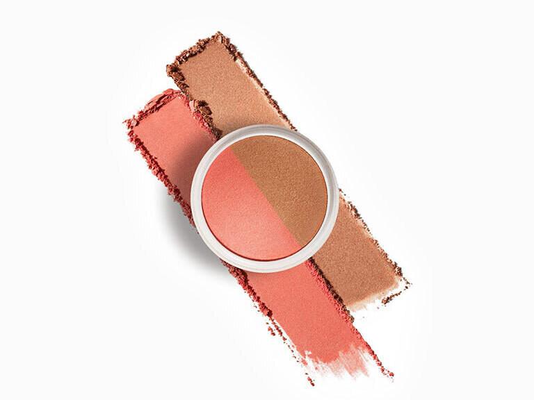 Resized Media/DIBSCHK1073769 DIBSBEAUTY DUETBAKEDBLUSH STARSTRUCK FULL PRODUCT