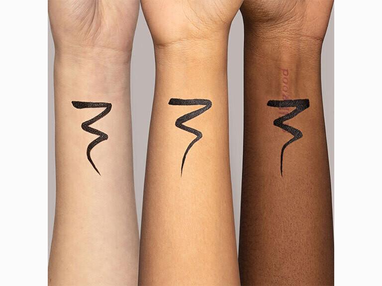 Resized Media/DM LINEWORK ONYX FULL LIFESTYLE 09