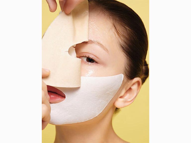 Resized Media/DRJATRT1073949 DRJART CERAMINFUSEDMASK FULL LIFESTYLE