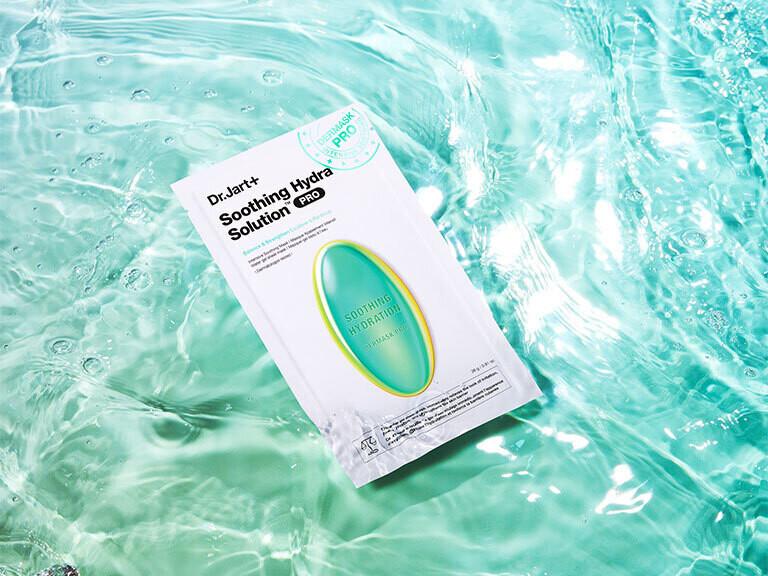 Resized Media/DRJATRT1073961 DRJART SOOTHINGPROMASK FULL LIFESTYLE