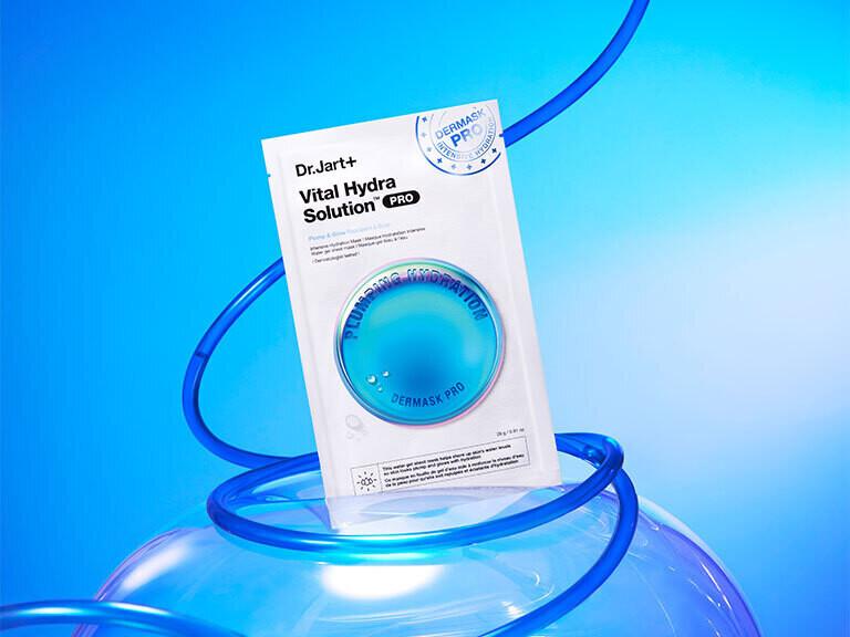 Resized Media/DRJATRT1073962 DRJART VHSPROMASK FULL LIFESTLYE Copy