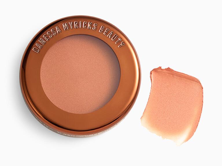 Yummy Skin Blurring Balm Powder Lowlighter