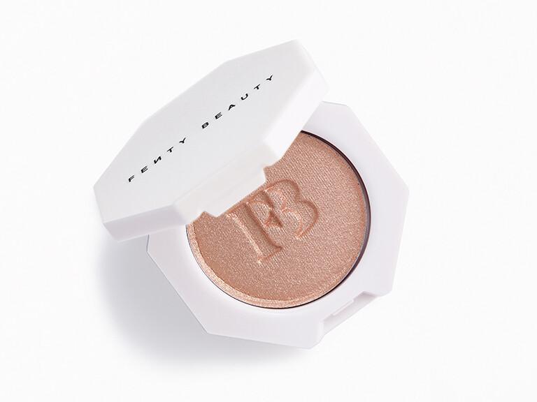 Resized Media/FENTYBEAUTYMiniKillawattFreestyleHighlighterHustlaBaby 0298