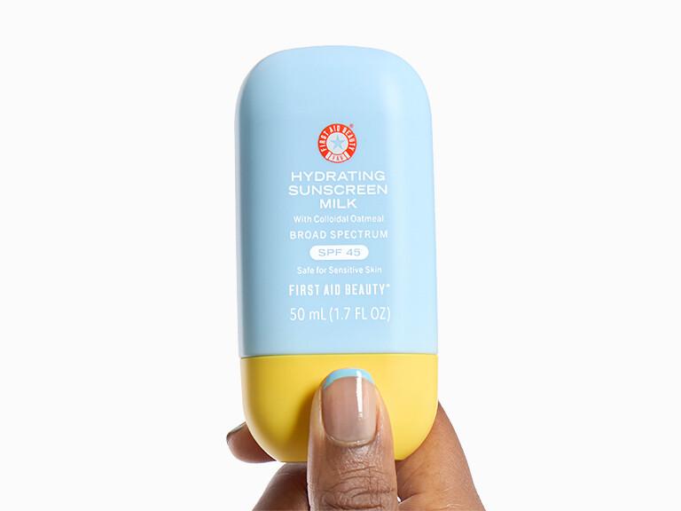 Resized Media/FirstAidBeauty HydratingSunscreenMilk SPF45 0611