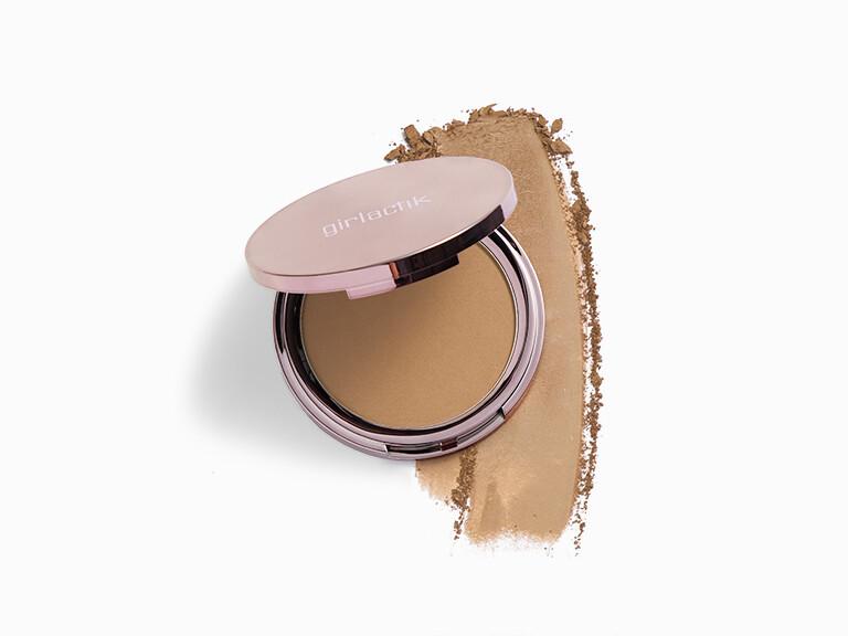 Resized Media/GirlactikLuminousPowderinMedium Swatch