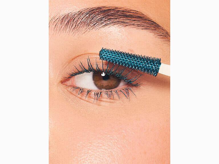Resized Media/HMB Eleylectric Lengthening Mascara Tead Widdit Application 1